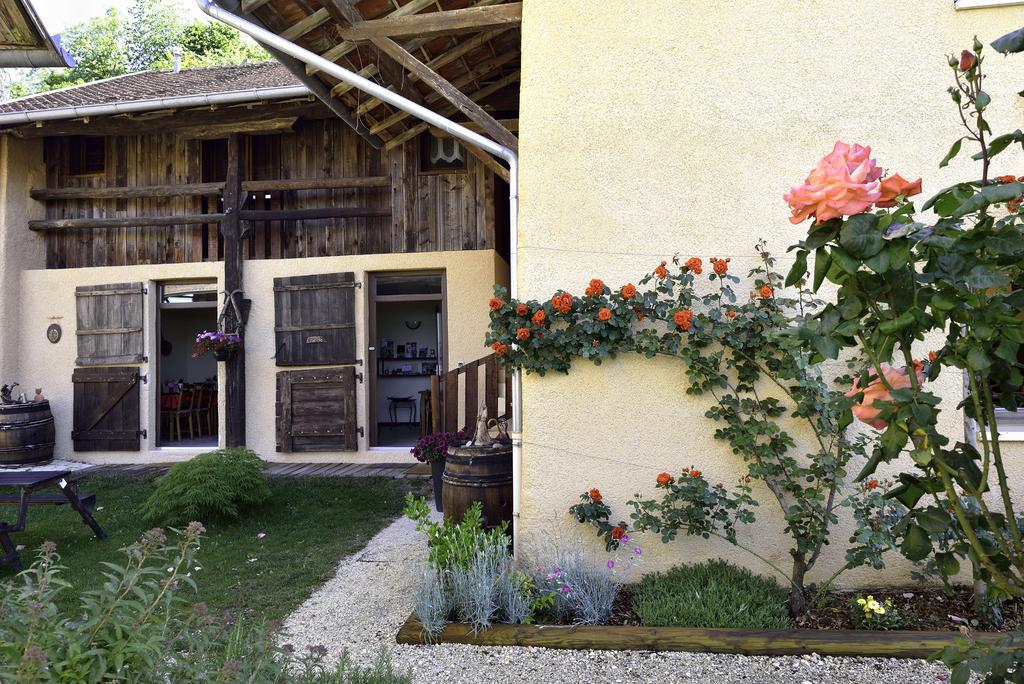 Saint-Genix-sur-GuiersLa Parenthese住宿加早餐旅馆 外观 照片