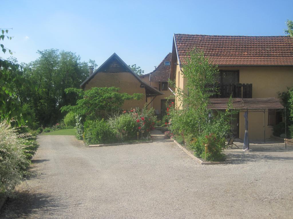 Saint-Genix-sur-GuiersLa Parenthese住宿加早餐旅馆 外观 照片